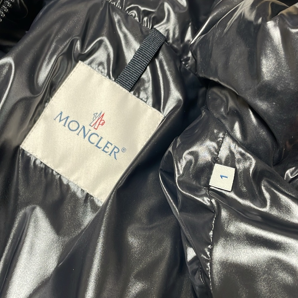 Moncler Marseillan puffer jacket - Picture 11 of 11
